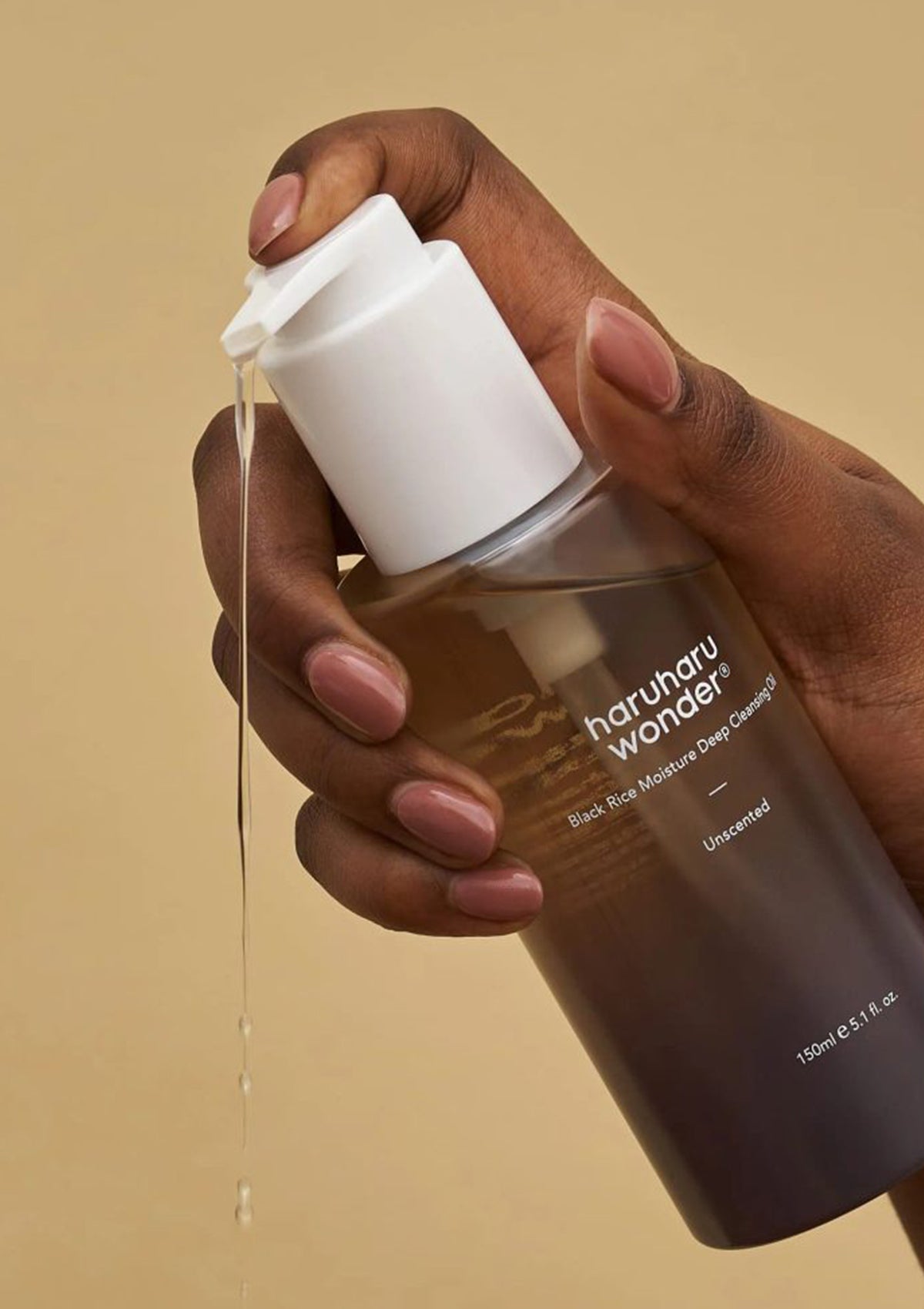 HARUHARU WONDER Black Rice Moisture Deep Cleansing Oil aesthetic image